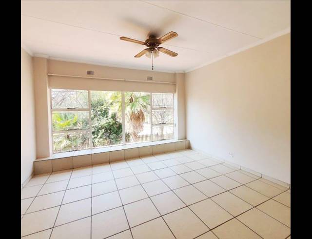 2 BEDROOM TOWNHOUSE FOR SALE IN THREE RIVERS PROPER
